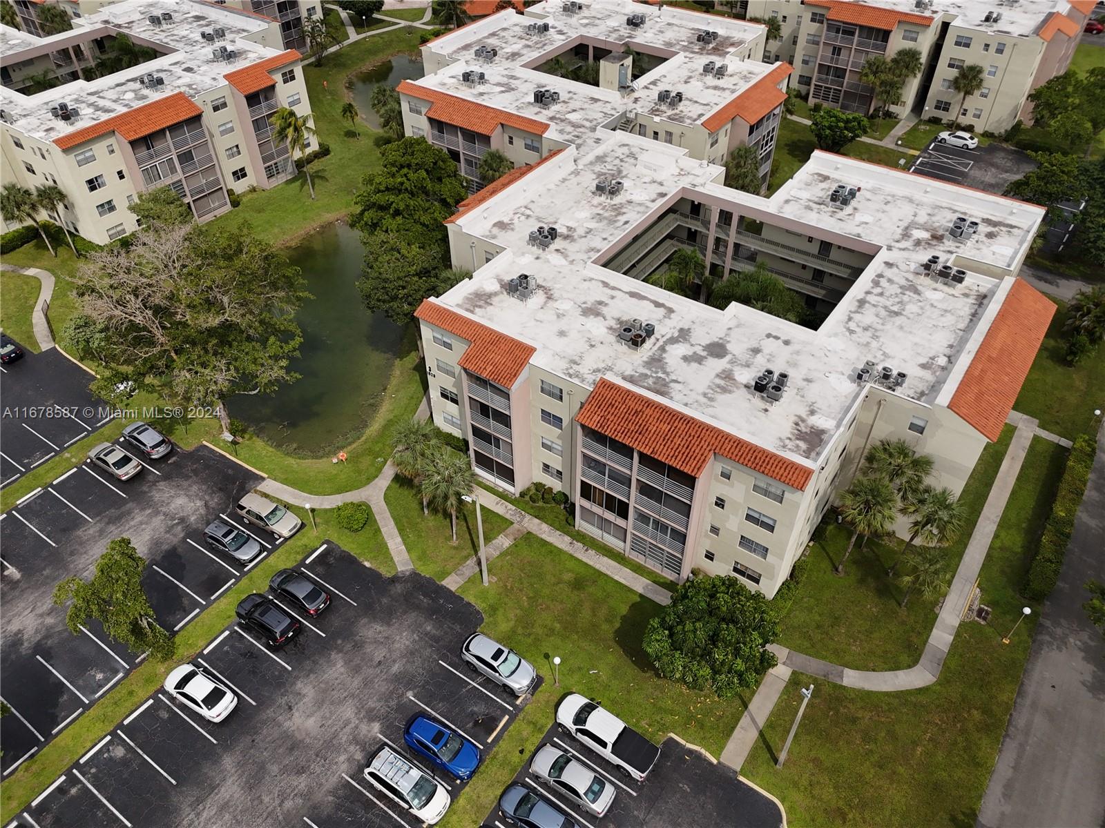 COURTYARDS OF BROWARD CON - Residential