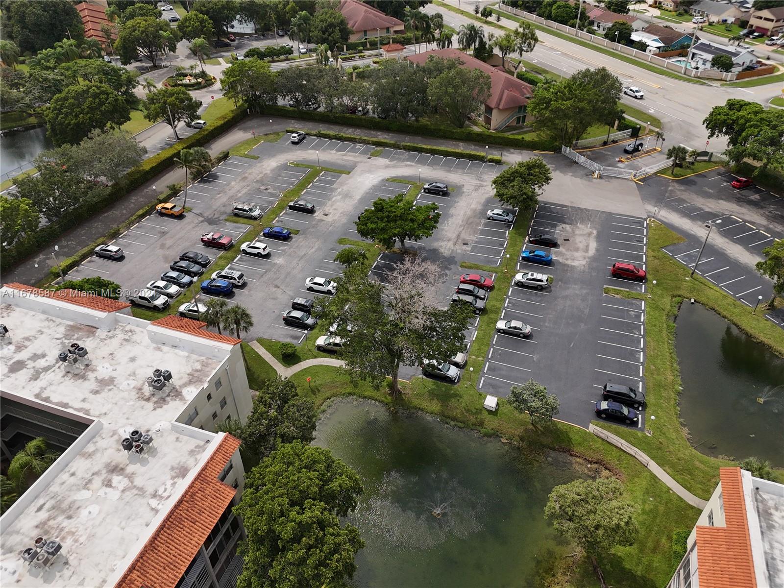 COURTYARDS OF BROWARD CON - Residential