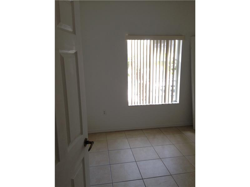 LEEWARD AT ISLANDS AT DOR - Residential Lease