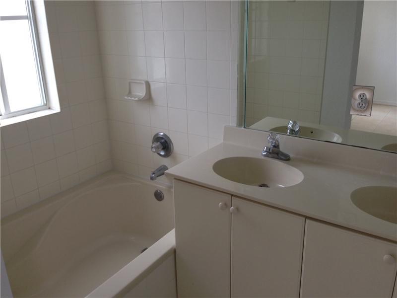 LEEWARD AT ISLANDS AT DOR - Residential Lease