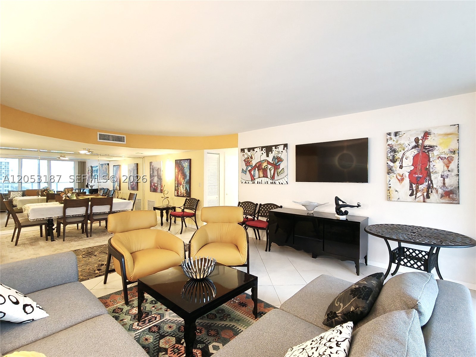 AQUARIUS CONDO - Residential