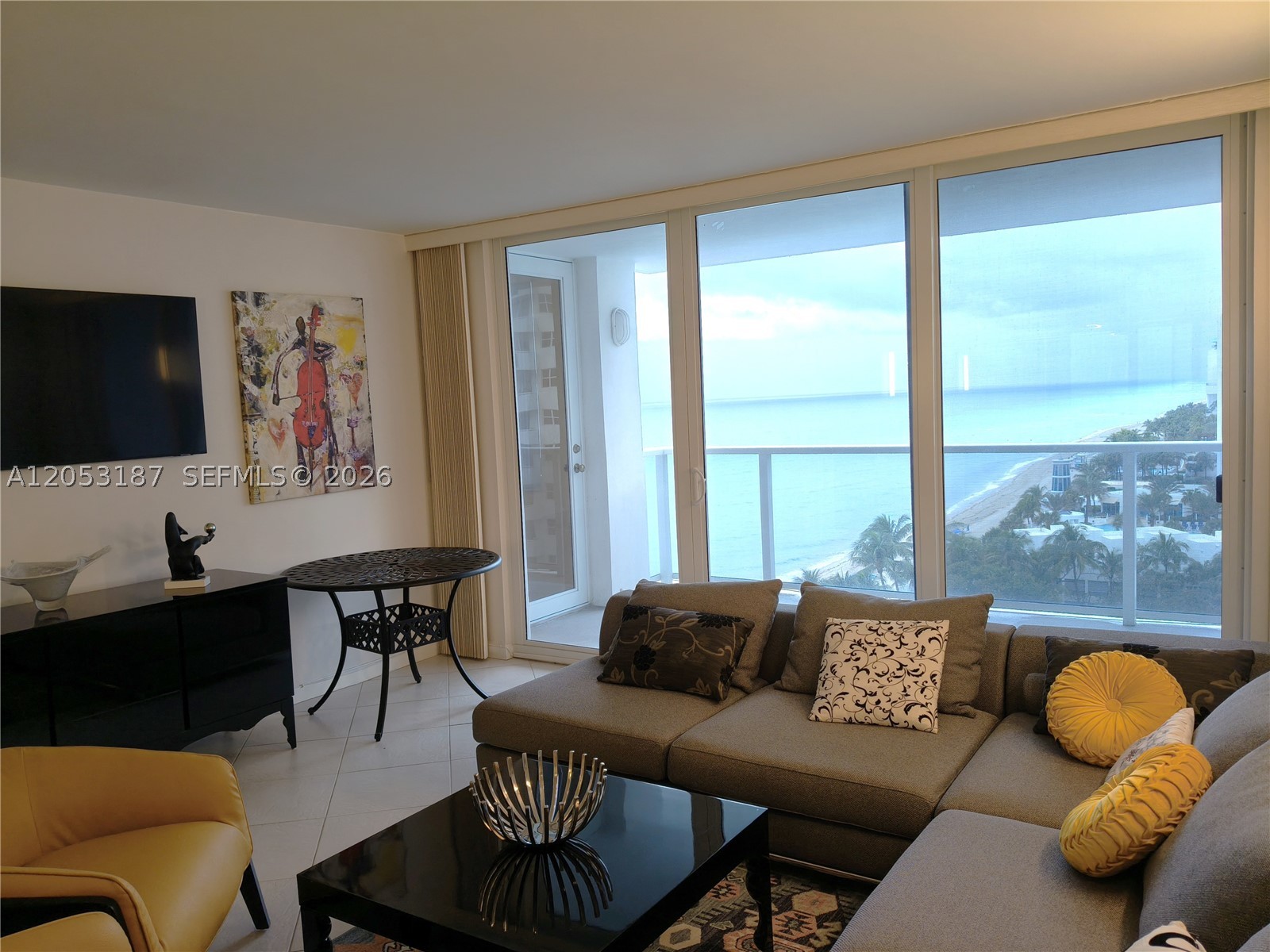 AQUARIUS CONDO - Residential