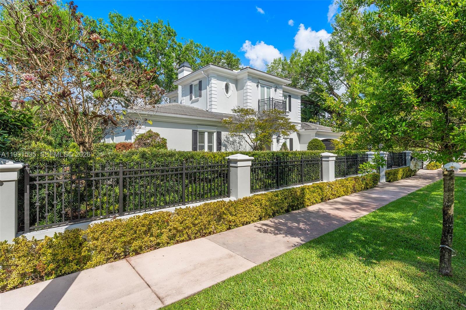 C GABLES RIVIERA SEC 12 - Residential