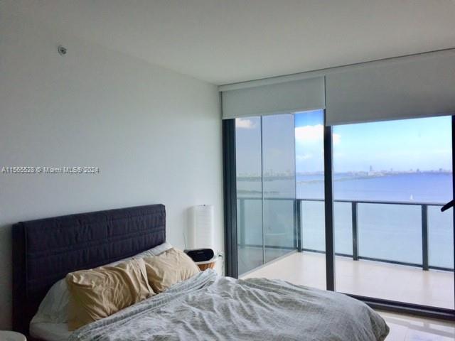 ICON BAY CONDO - Residential Lease