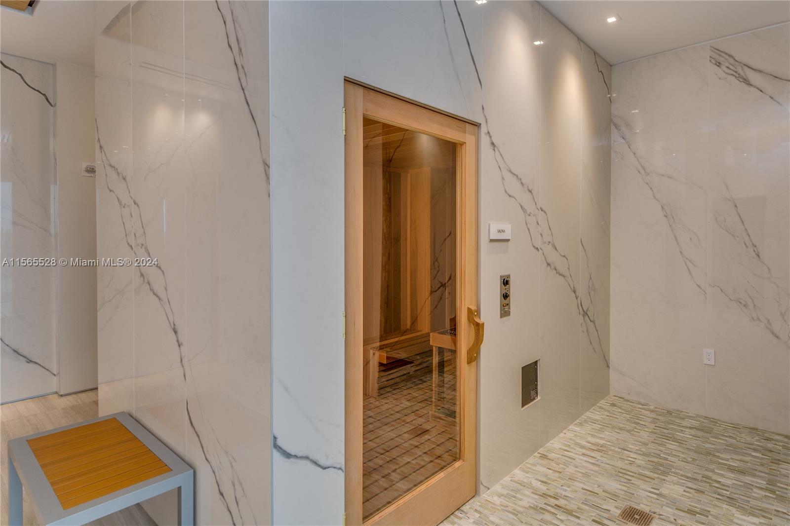 ICON BAY CONDO - Residential Lease