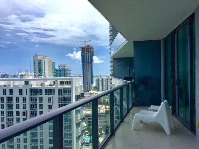 ICON BAY CONDO - Residential Lease