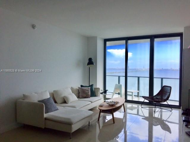 ICON BAY CONDO - Residential Lease