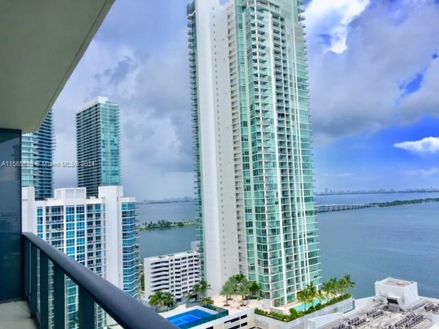 ICON BAY CONDO - Residential Lease