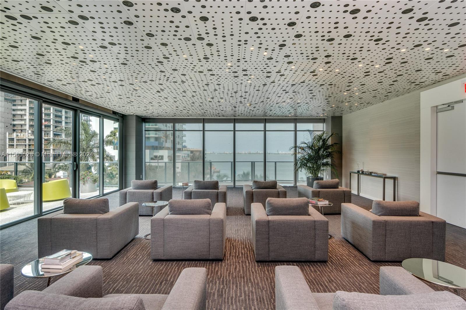 ICON BAY CONDO - Residential Lease
