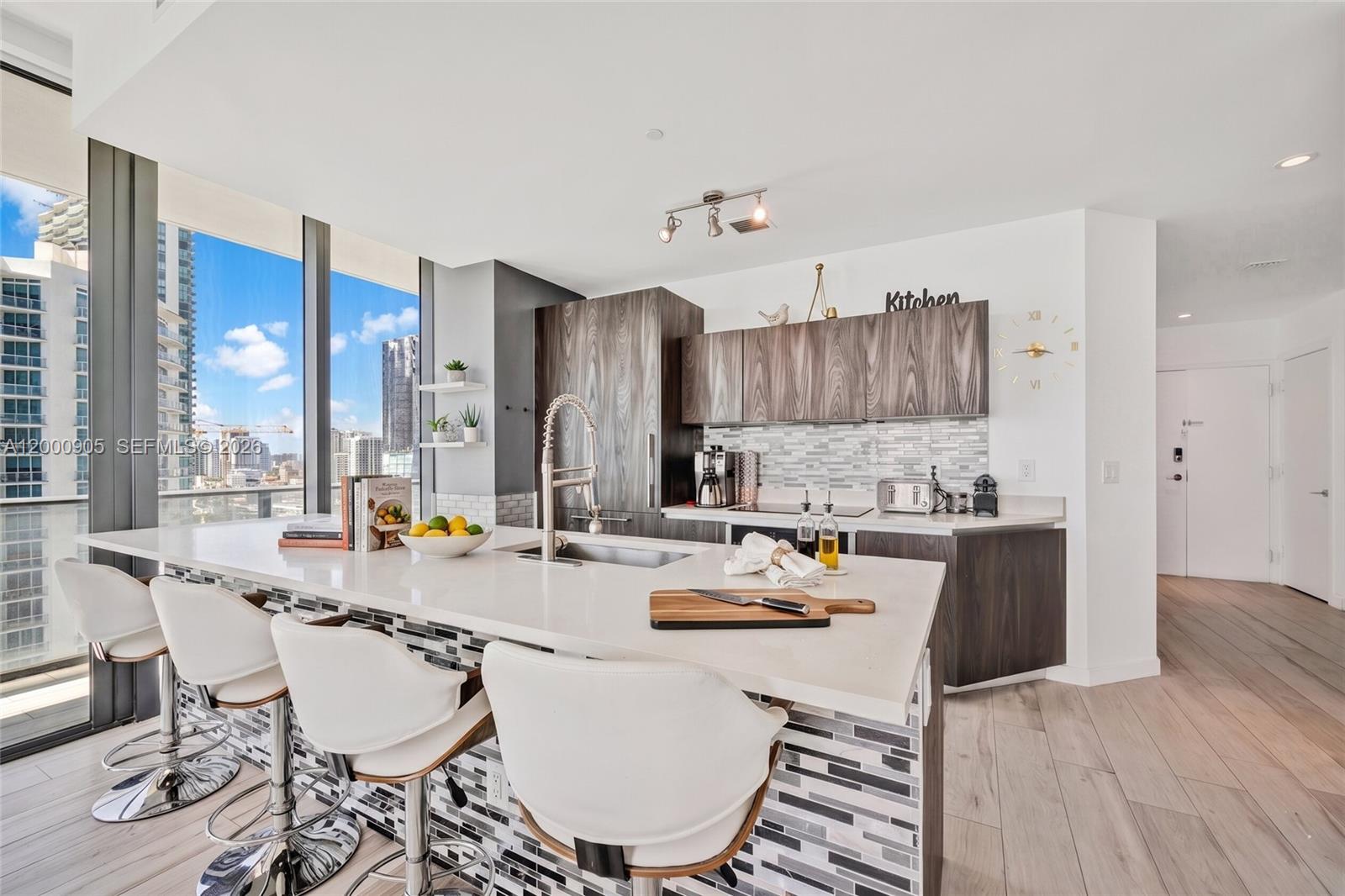 GRAN PARAISO CONDO - Residential