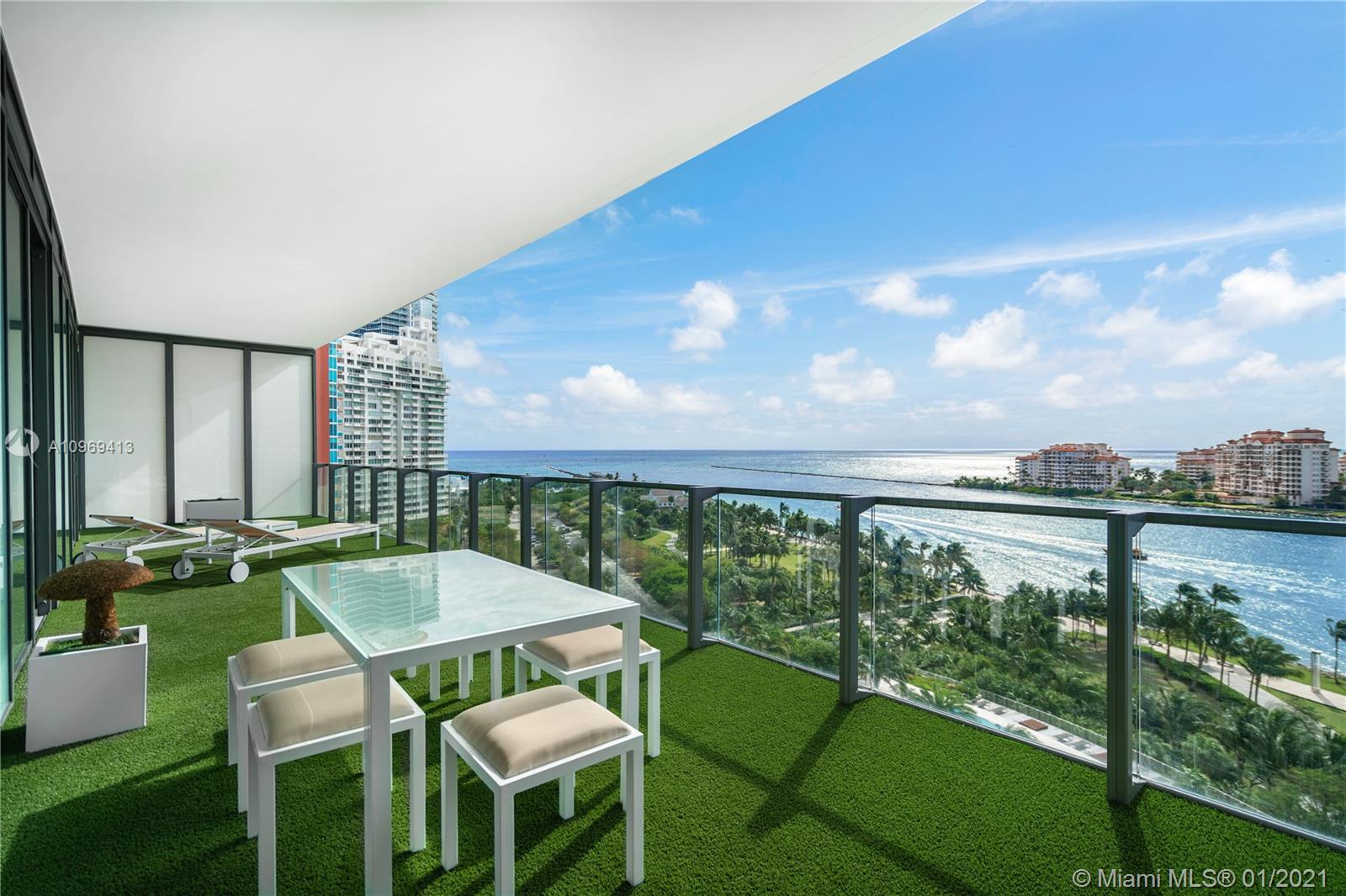 APOGEE CONDO - Residential