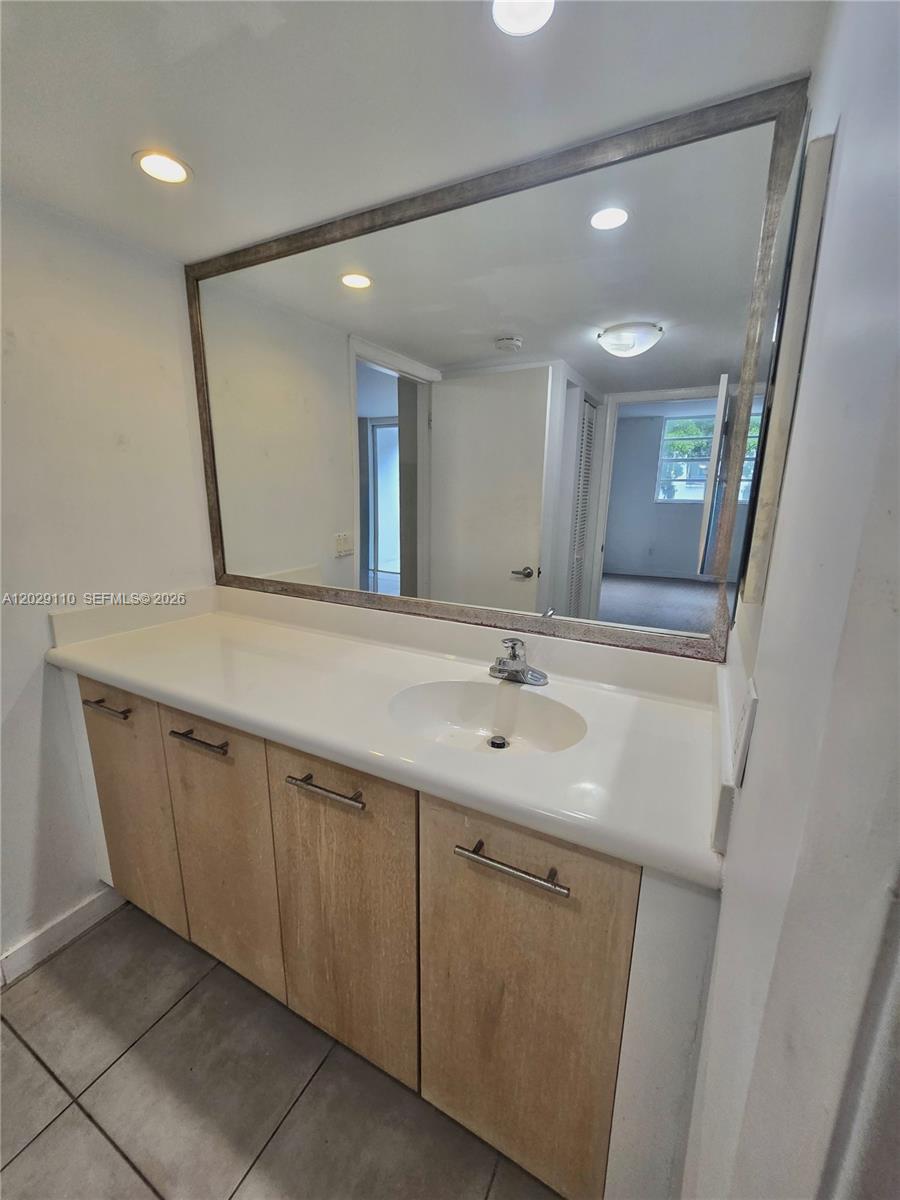 NIRVANA CONDO NO THREE CO - Residential Lease