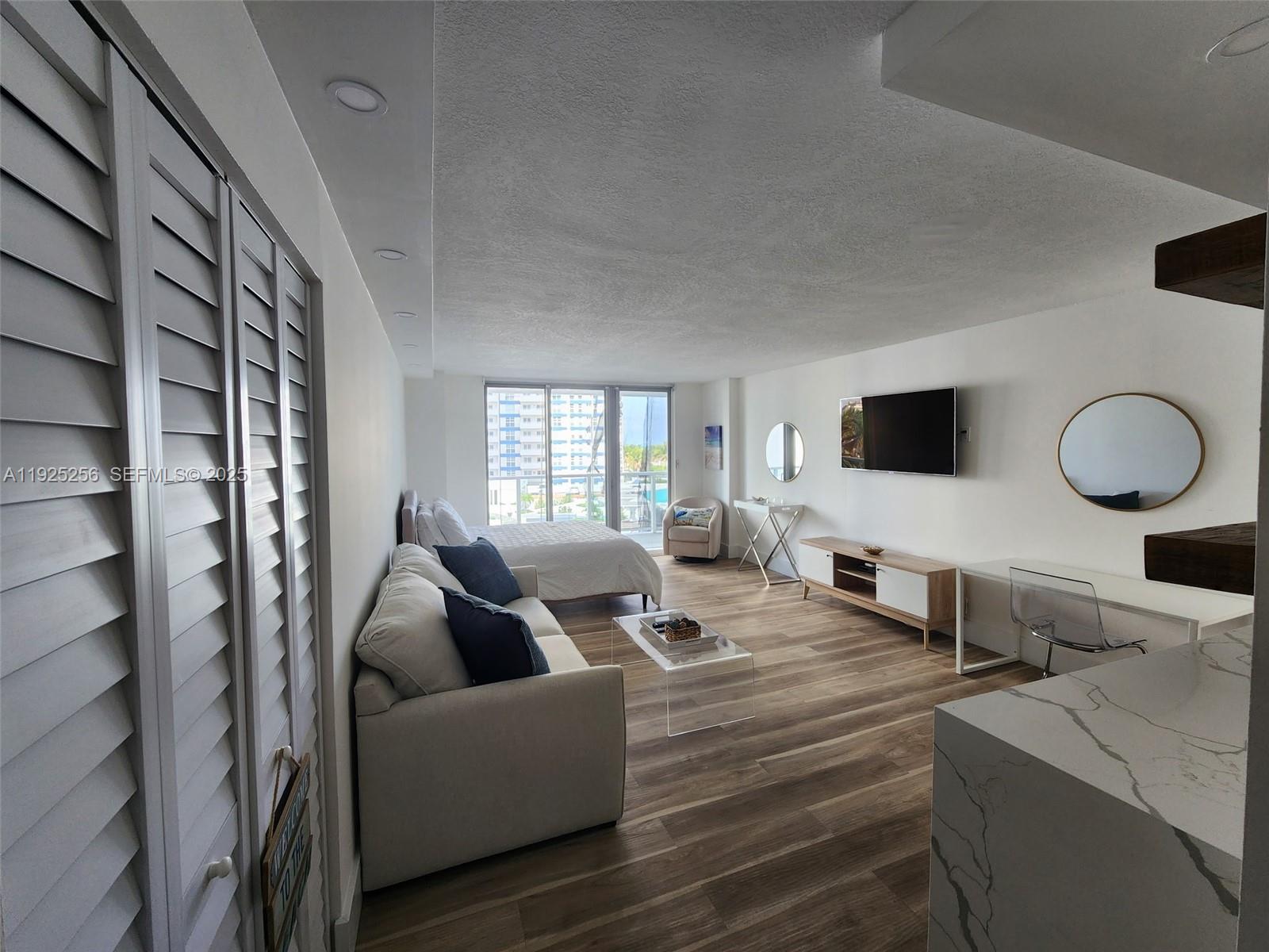 PARKER DORADO CONDO - Residential