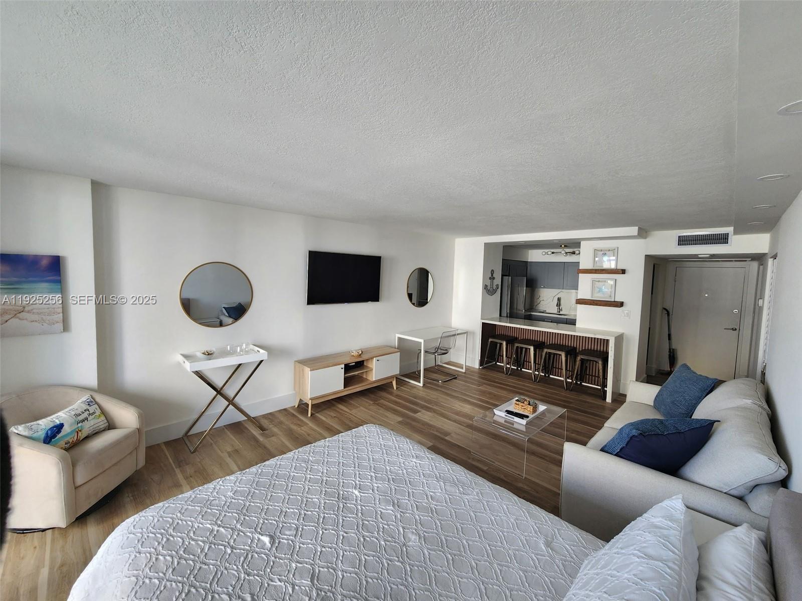 PARKER DORADO CONDO - Residential
