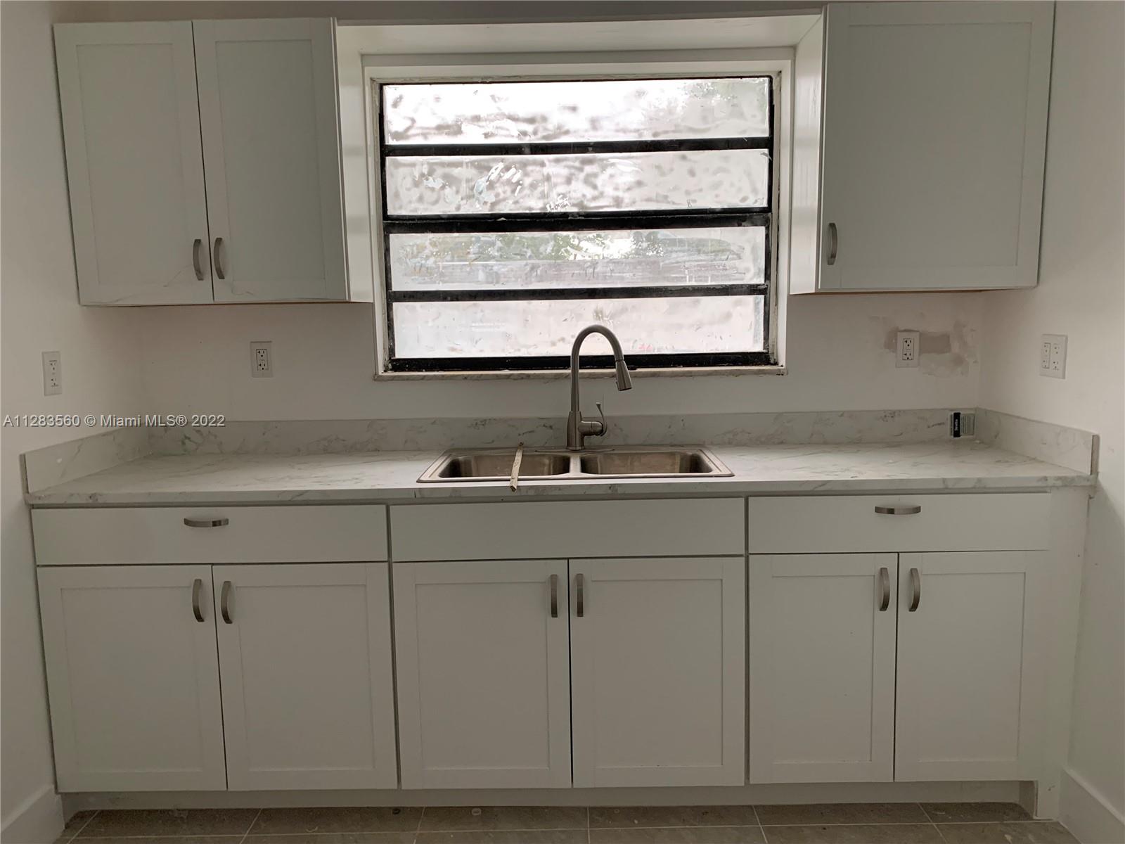 VISTA VERDE TOWNHOUSE - Residential Lease