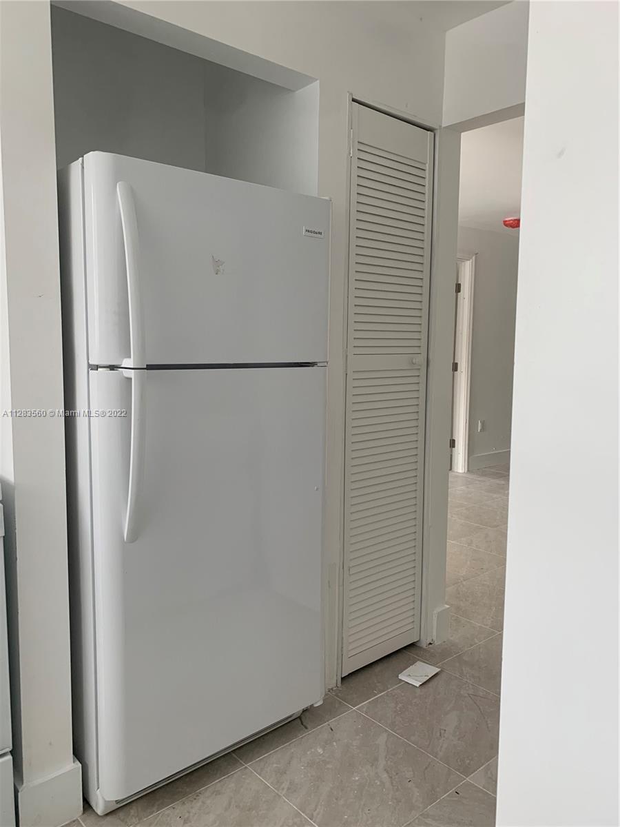 VISTA VERDE TOWNHOUSE - Residential Lease