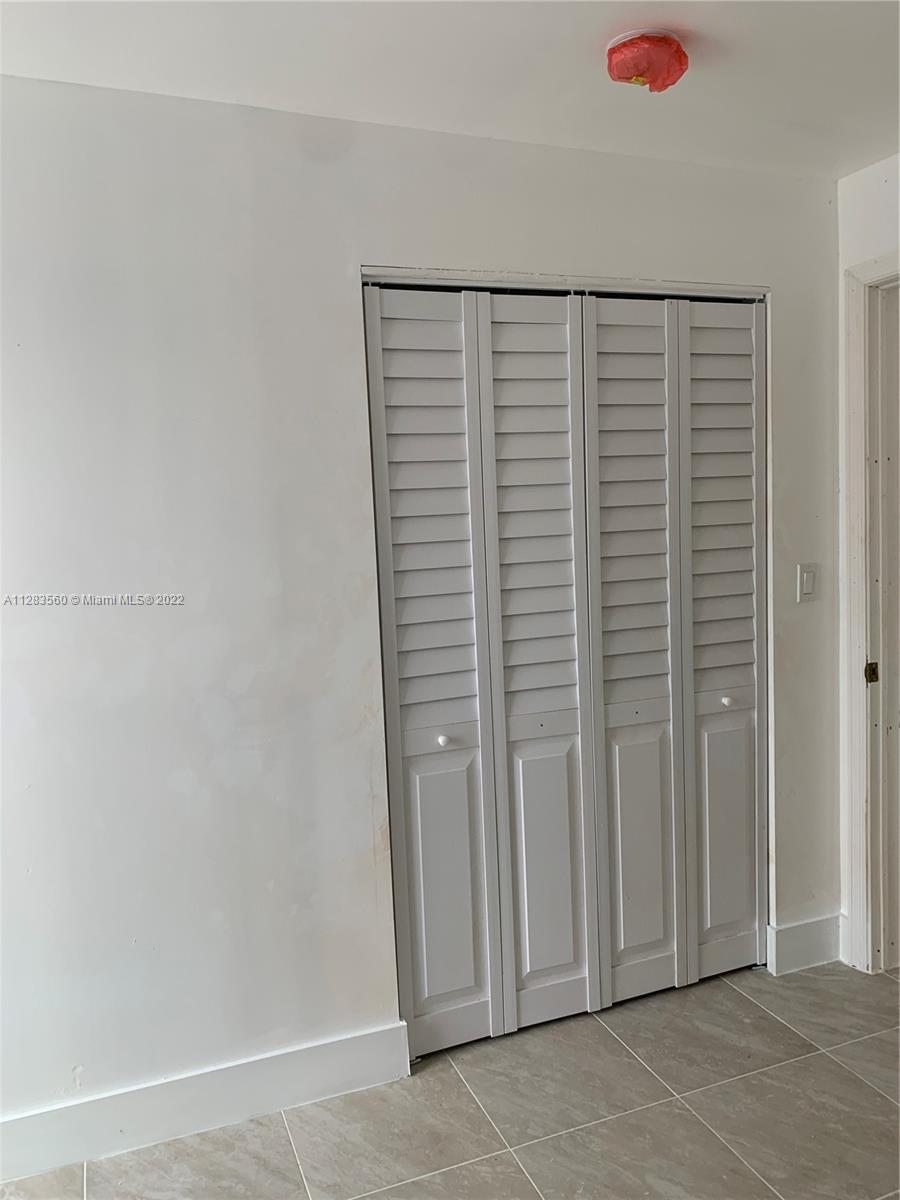 VISTA VERDE TOWNHOUSE - Residential Lease