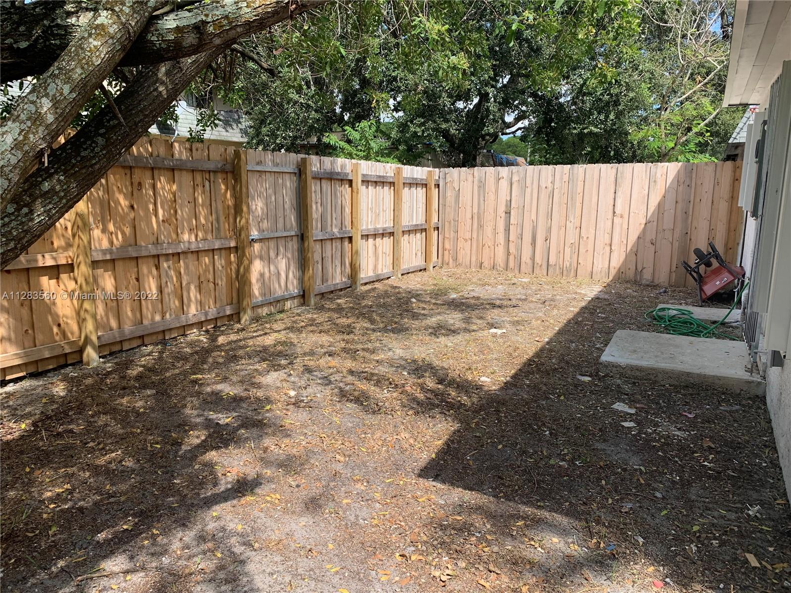 VISTA VERDE TOWNHOUSE - Residential Lease