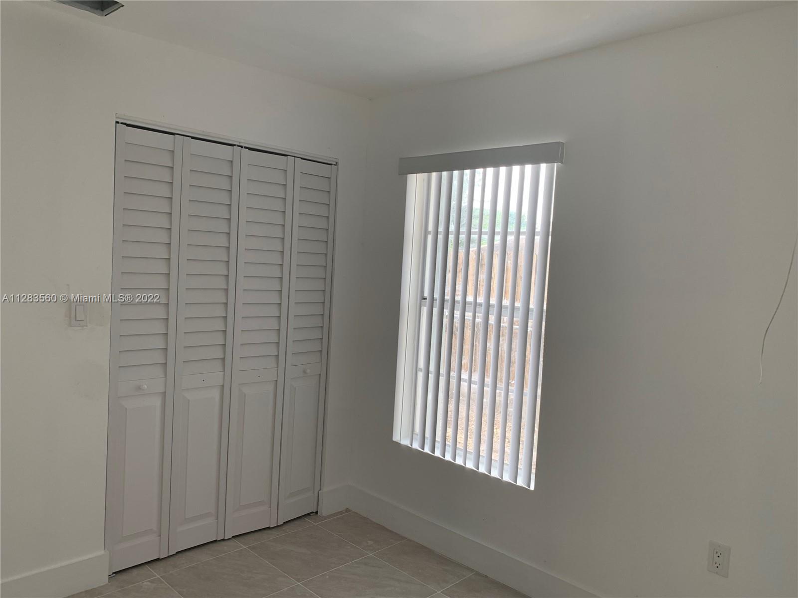 VISTA VERDE TOWNHOUSE - Residential Lease