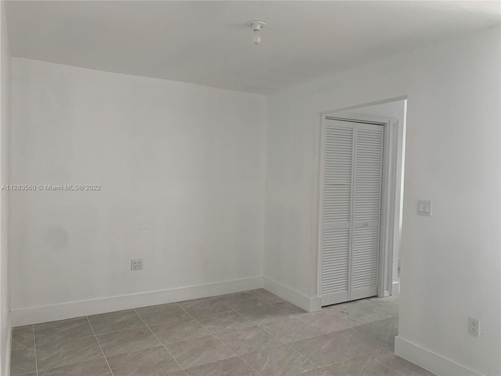 VISTA VERDE TOWNHOUSE - Residential Lease