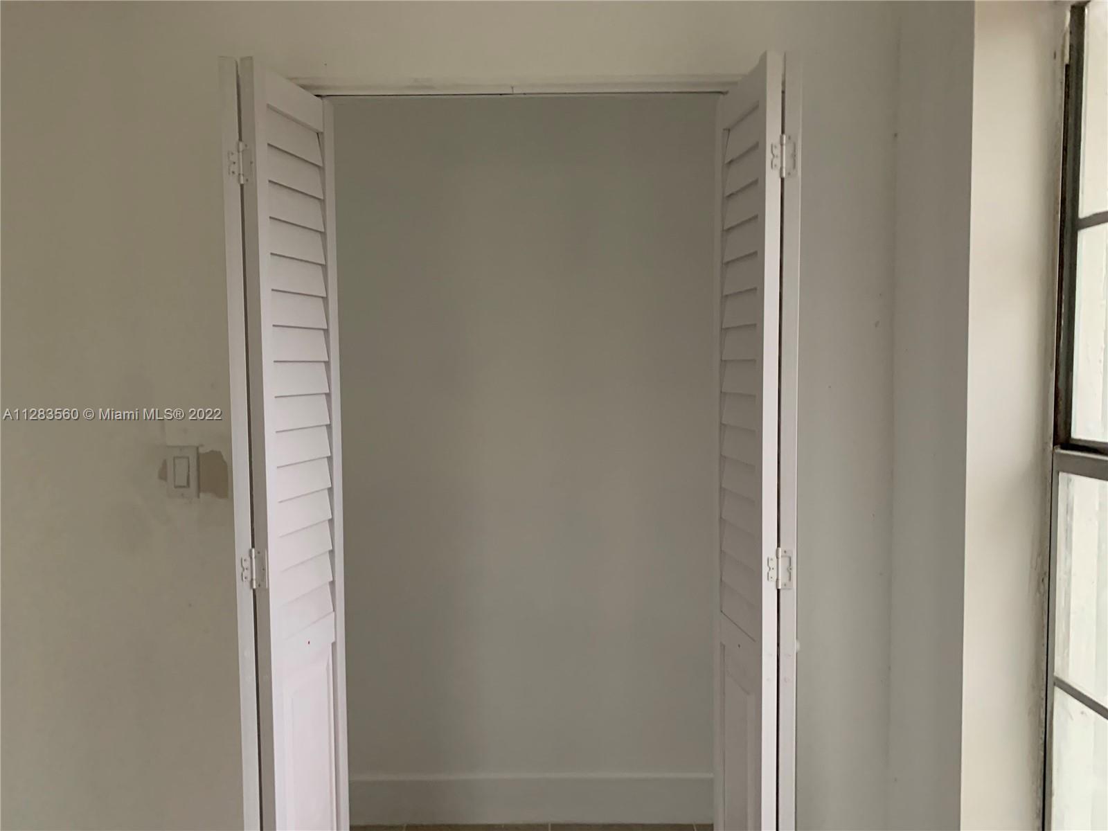 VISTA VERDE TOWNHOUSE - Residential Lease