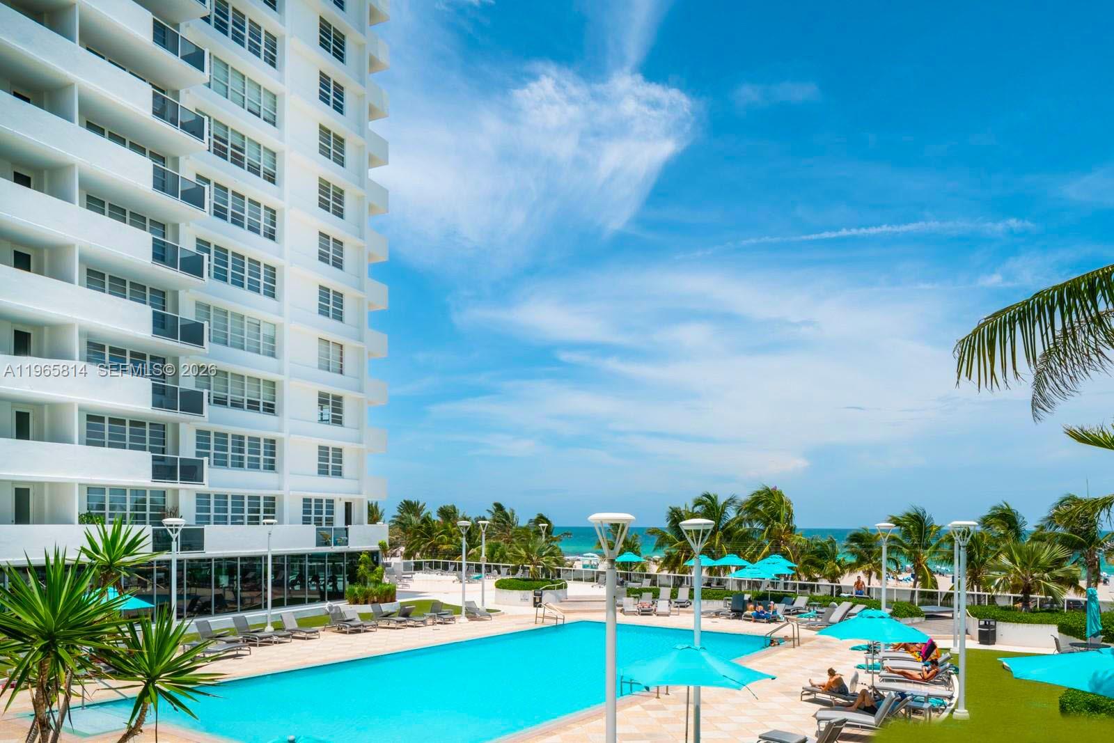 THE DECOPLAGE CONDO - Residential