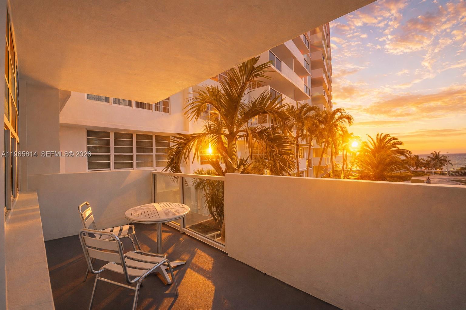 THE DECOPLAGE CONDO - Residential