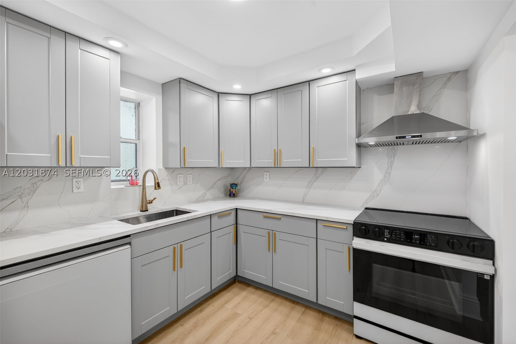 VILLA DORADA CONDO - Residential