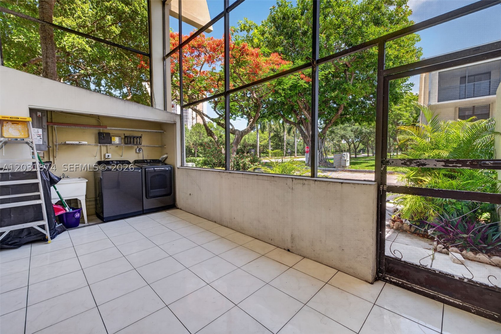 VILLA DORADA CONDO - Residential