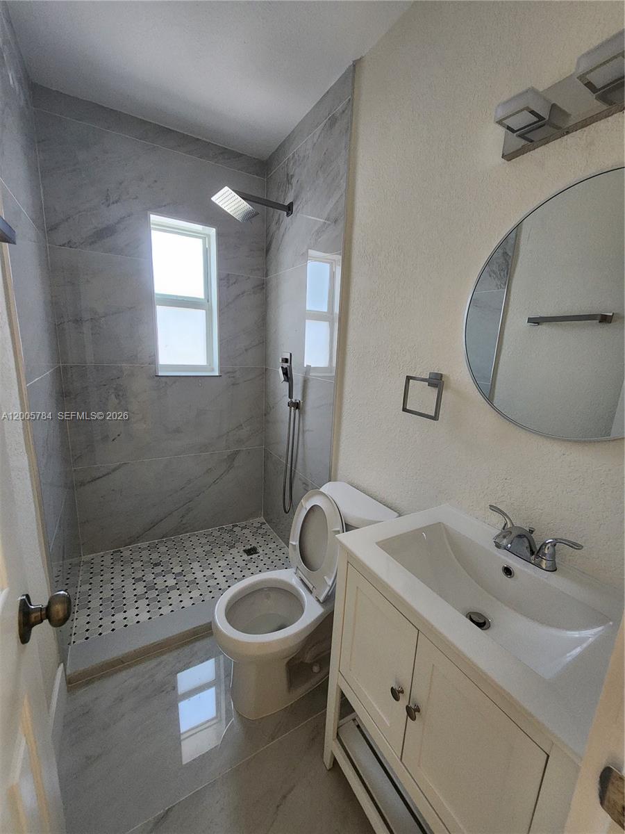 IRONS MANOR 2ND ADDN - Residential