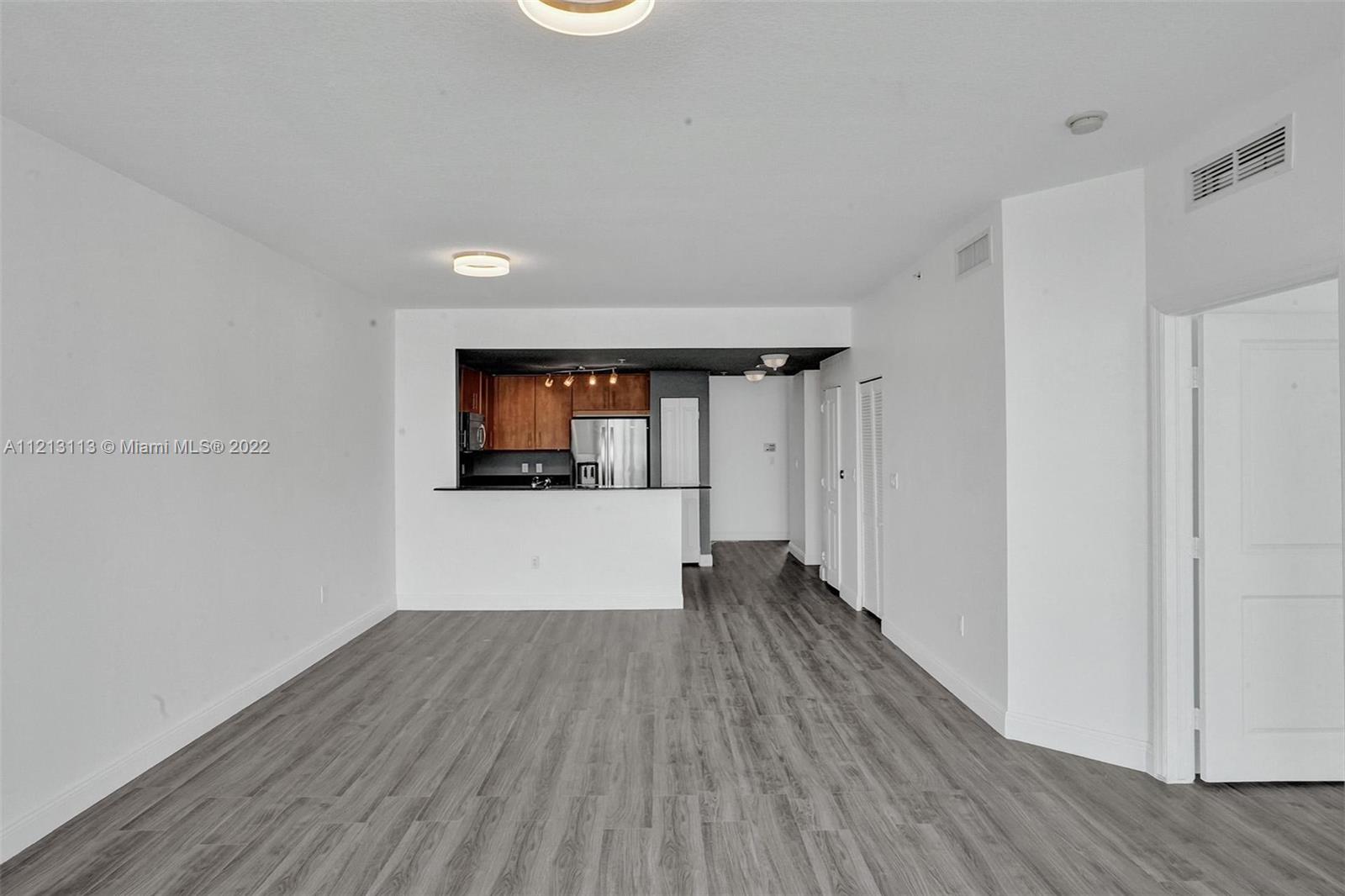 360 CONDO C - Residential