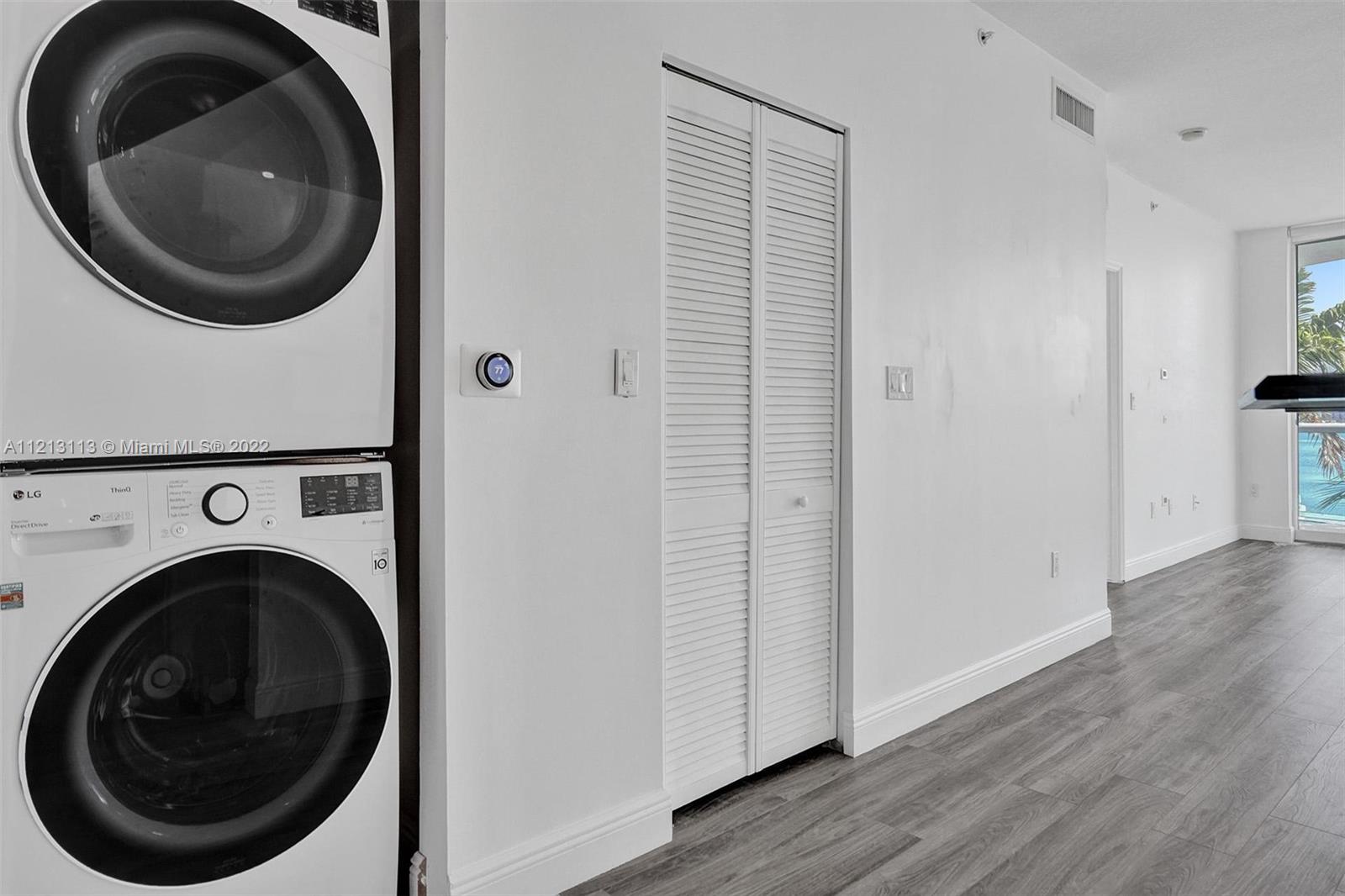 360 CONDO C - Residential