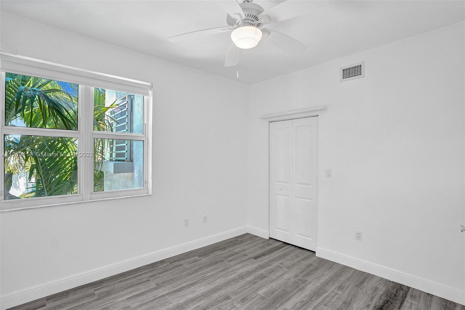 360 CONDO C - Residential