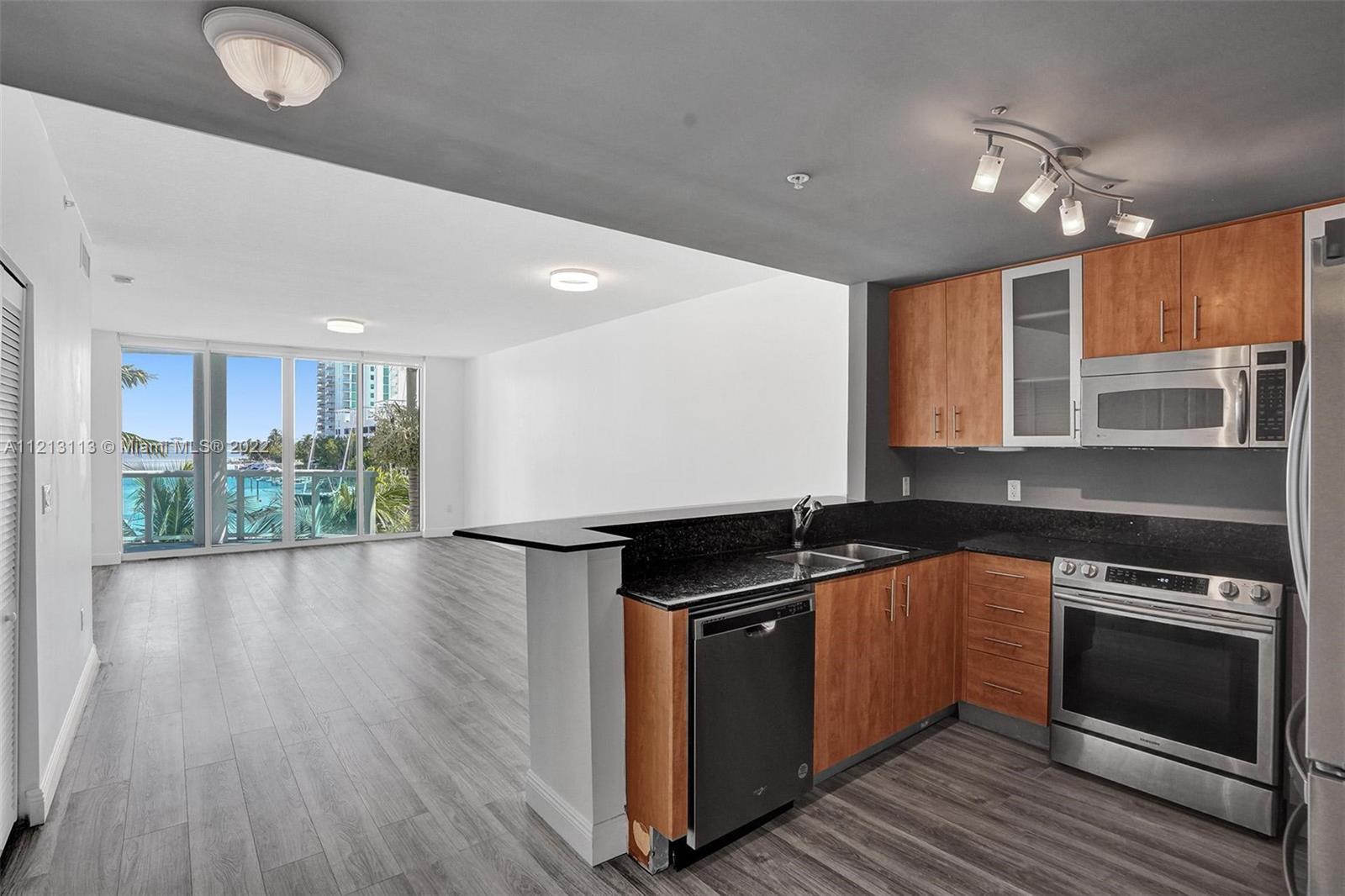 360 CONDO C - Residential