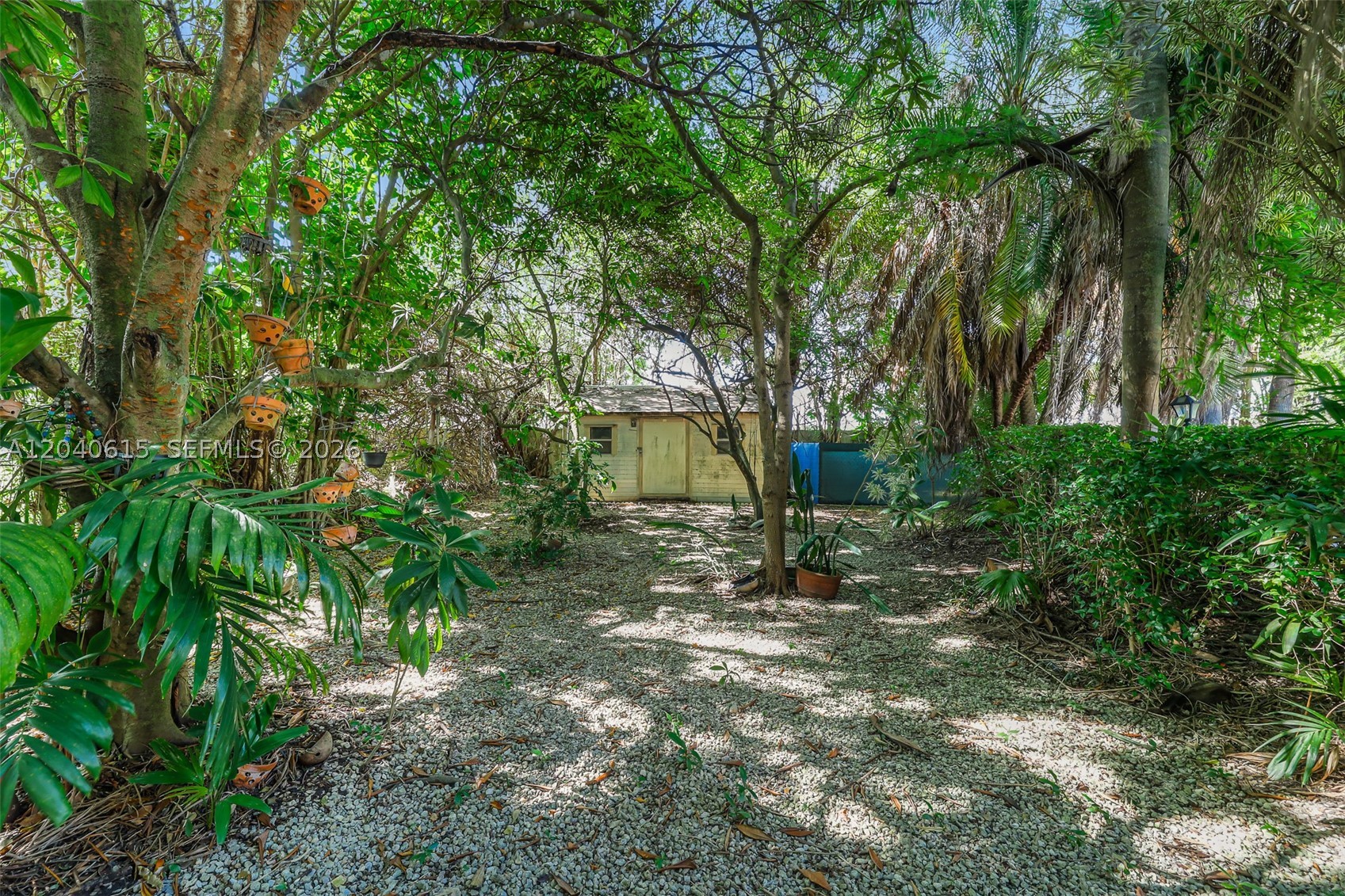 KINGS GROVE - Residential