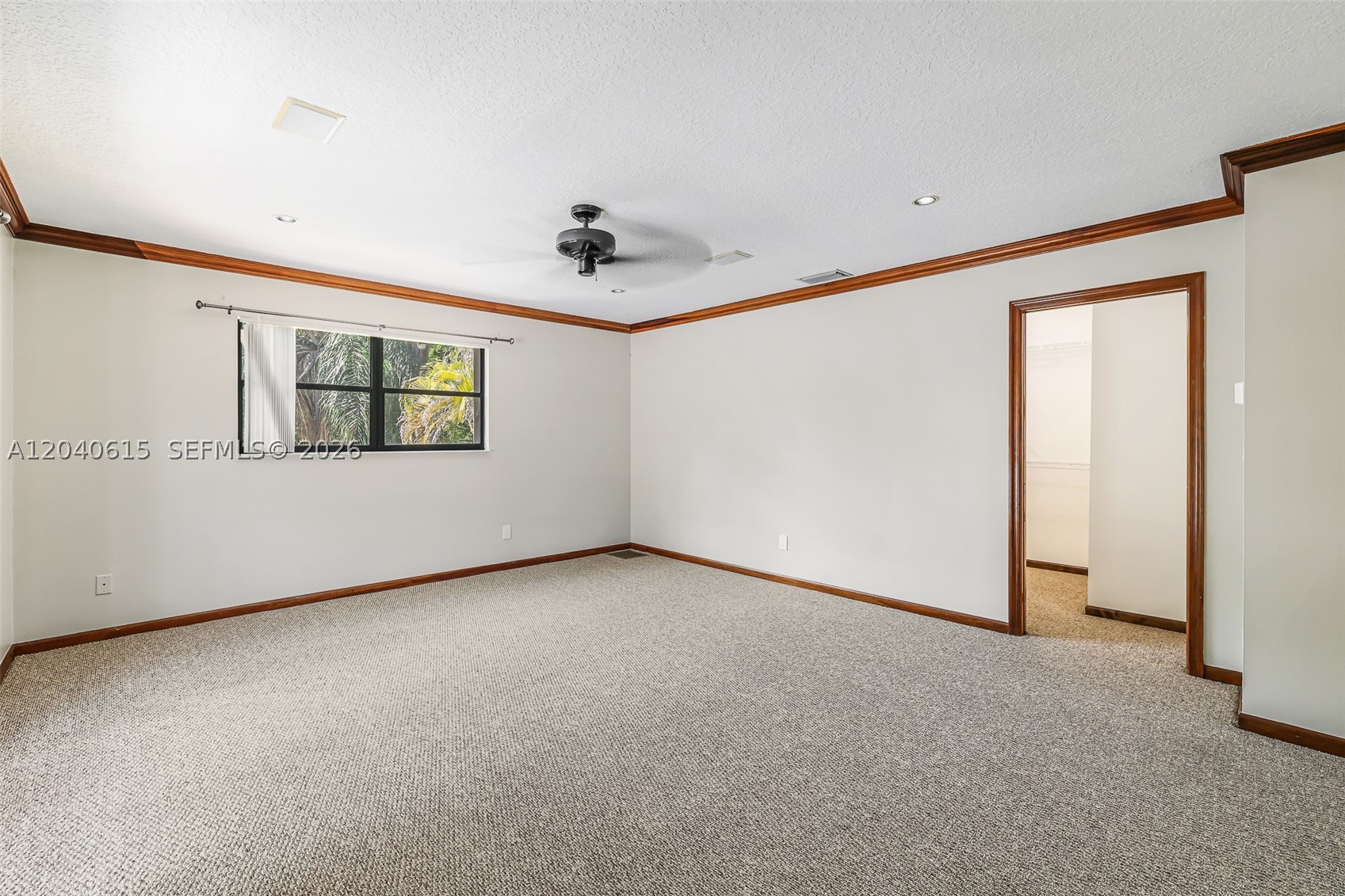 KINGS GROVE - Residential