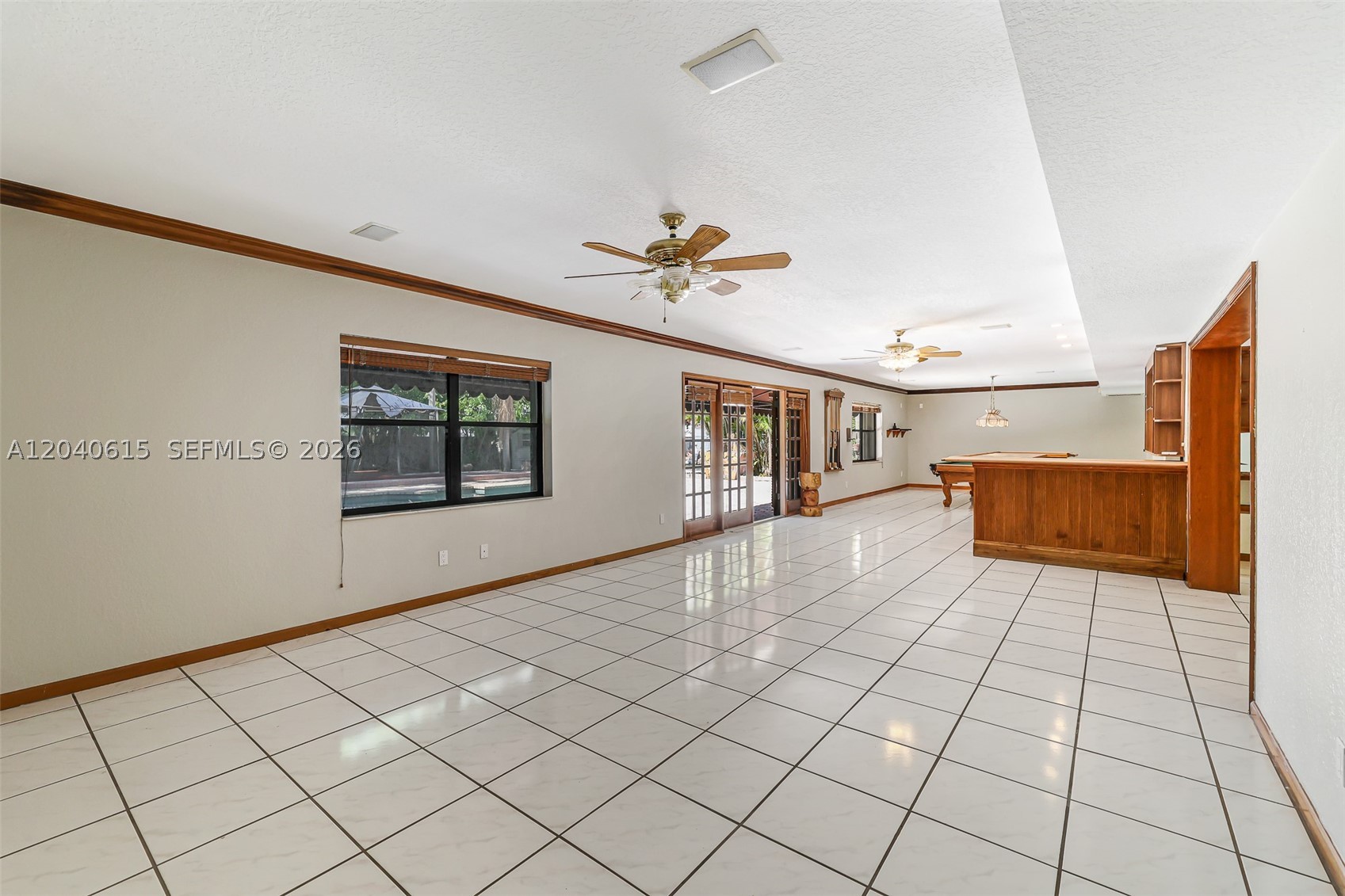KINGS GROVE - Residential