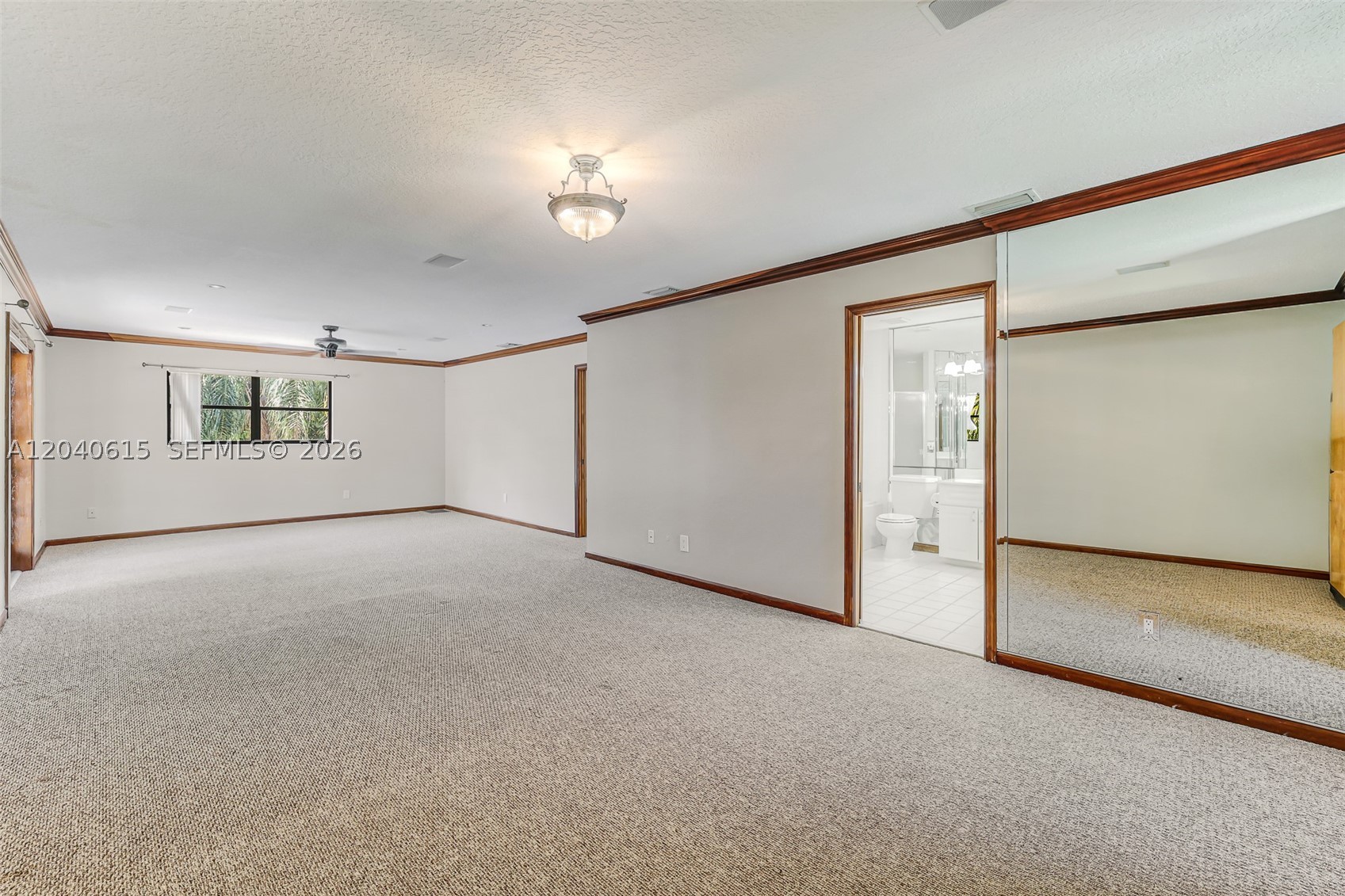 KINGS GROVE - Residential