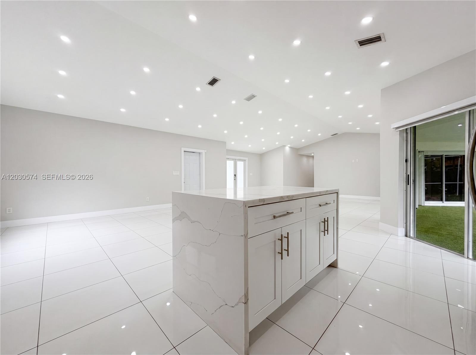 LIMEWOOD GROVE - Residential