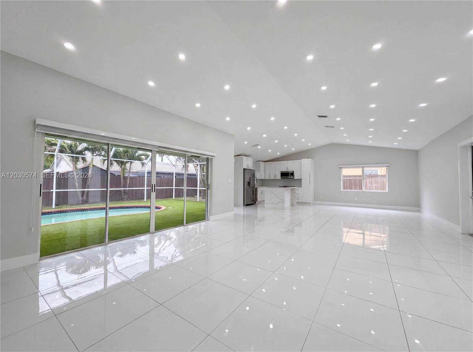LIMEWOOD GROVE - Residential
