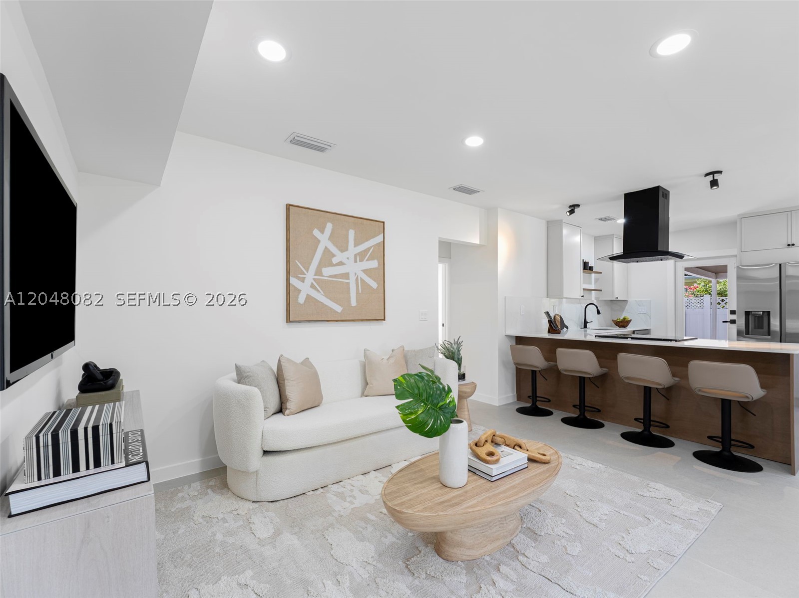 BANYAN GROVE - Residential