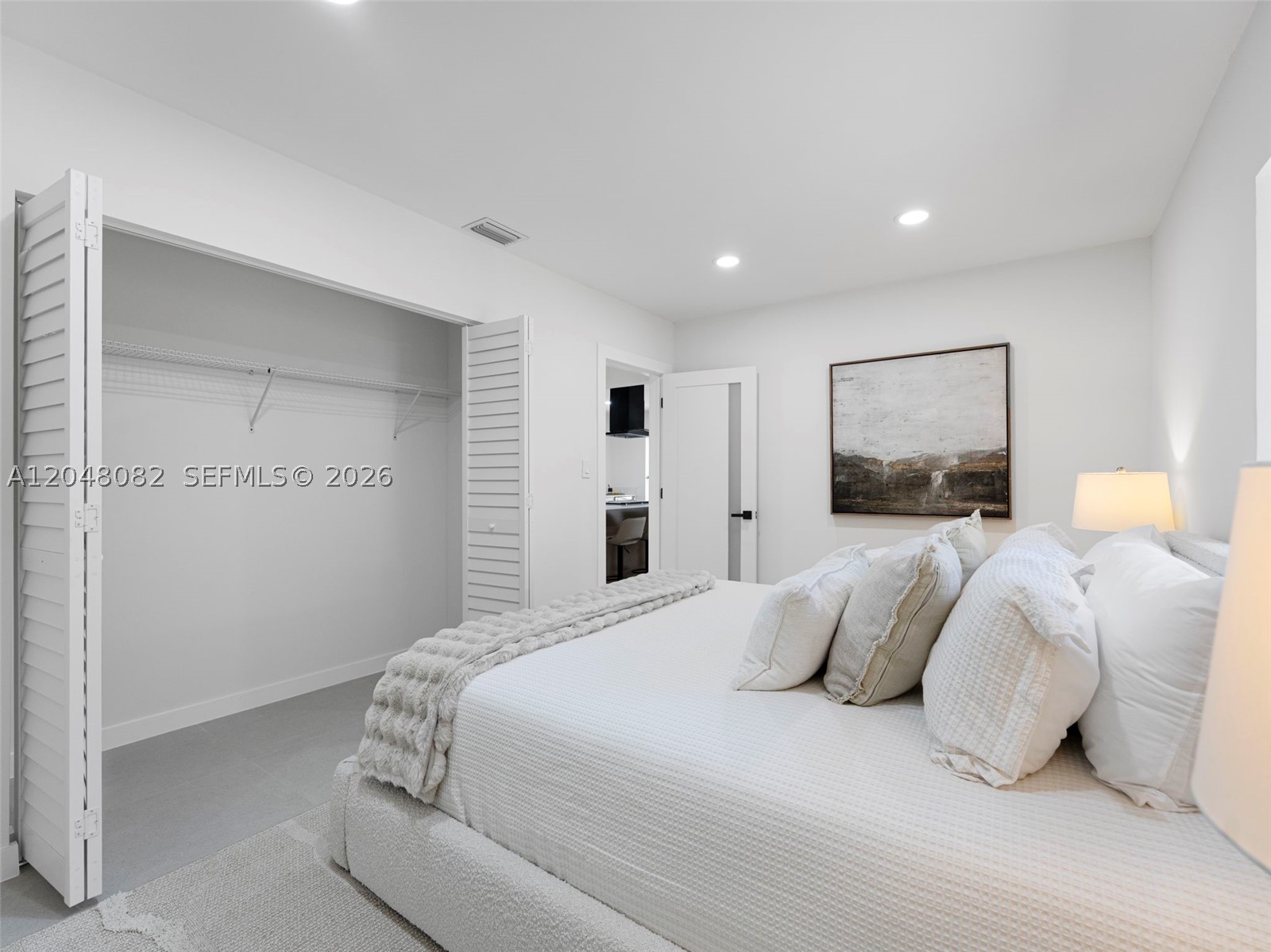 BANYAN GROVE - Residential