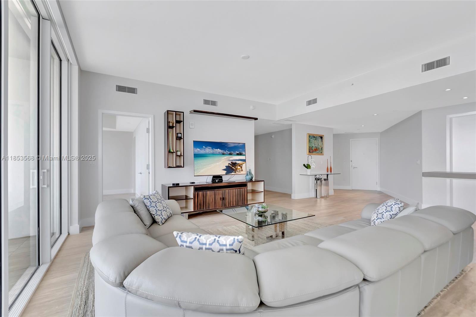 Four Seasons - Residential