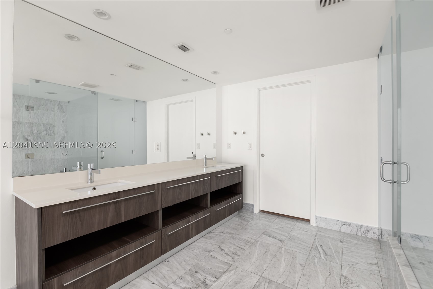 ONE PARAISO CONDO - Residential Lease