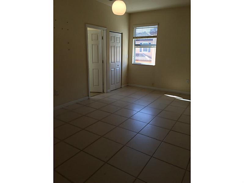 KENDALL SQUARE - Residential Lease