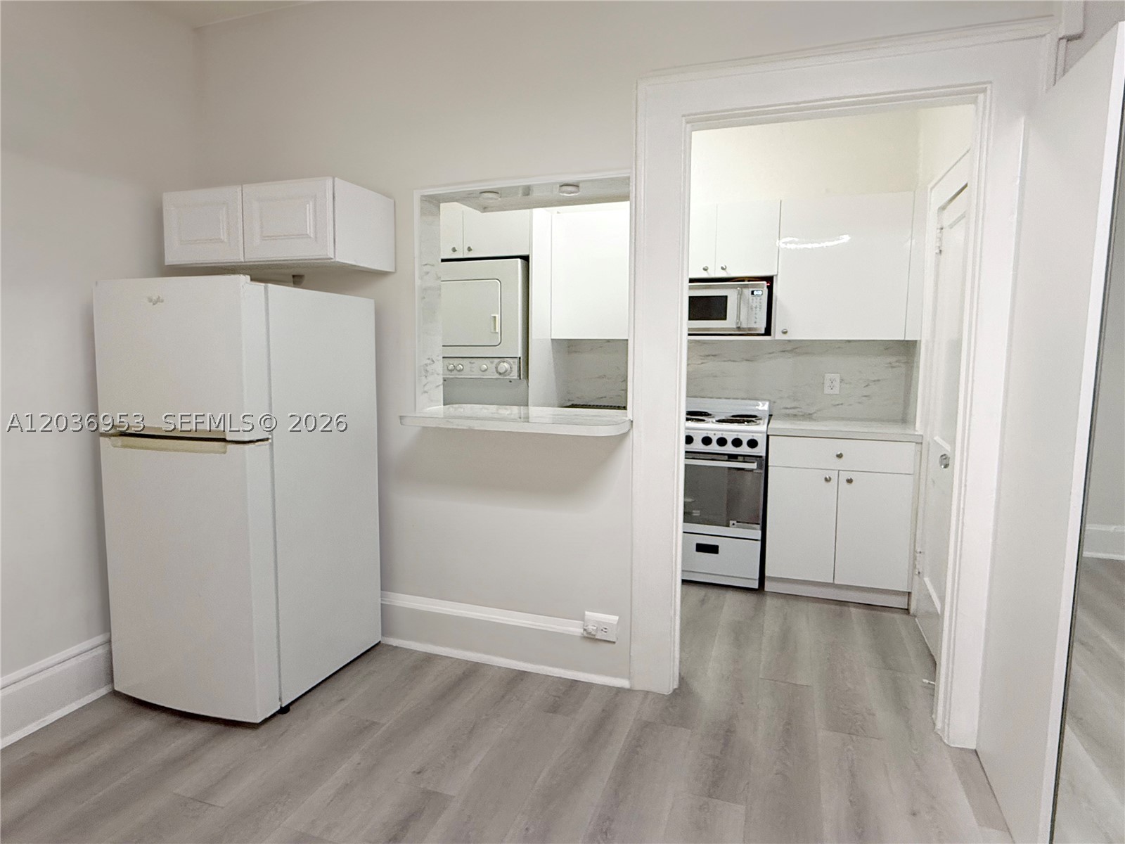 MENDOZA CONDO - Residential Lease