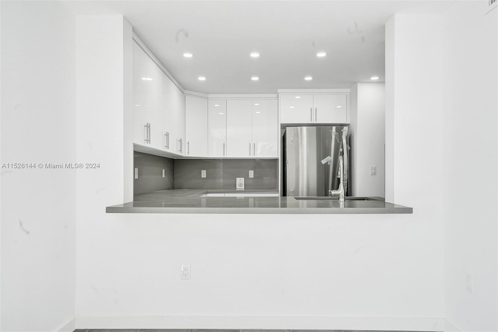 STANTON HOUSE CONDO - Residential