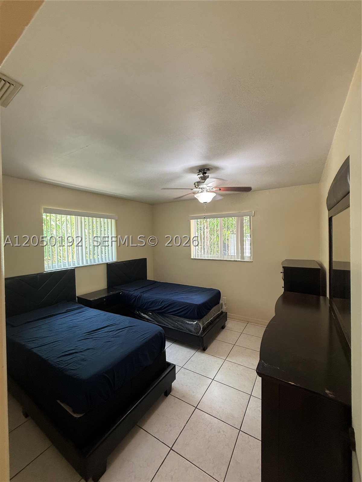 SUNSHINE VILLAS - Residential Lease