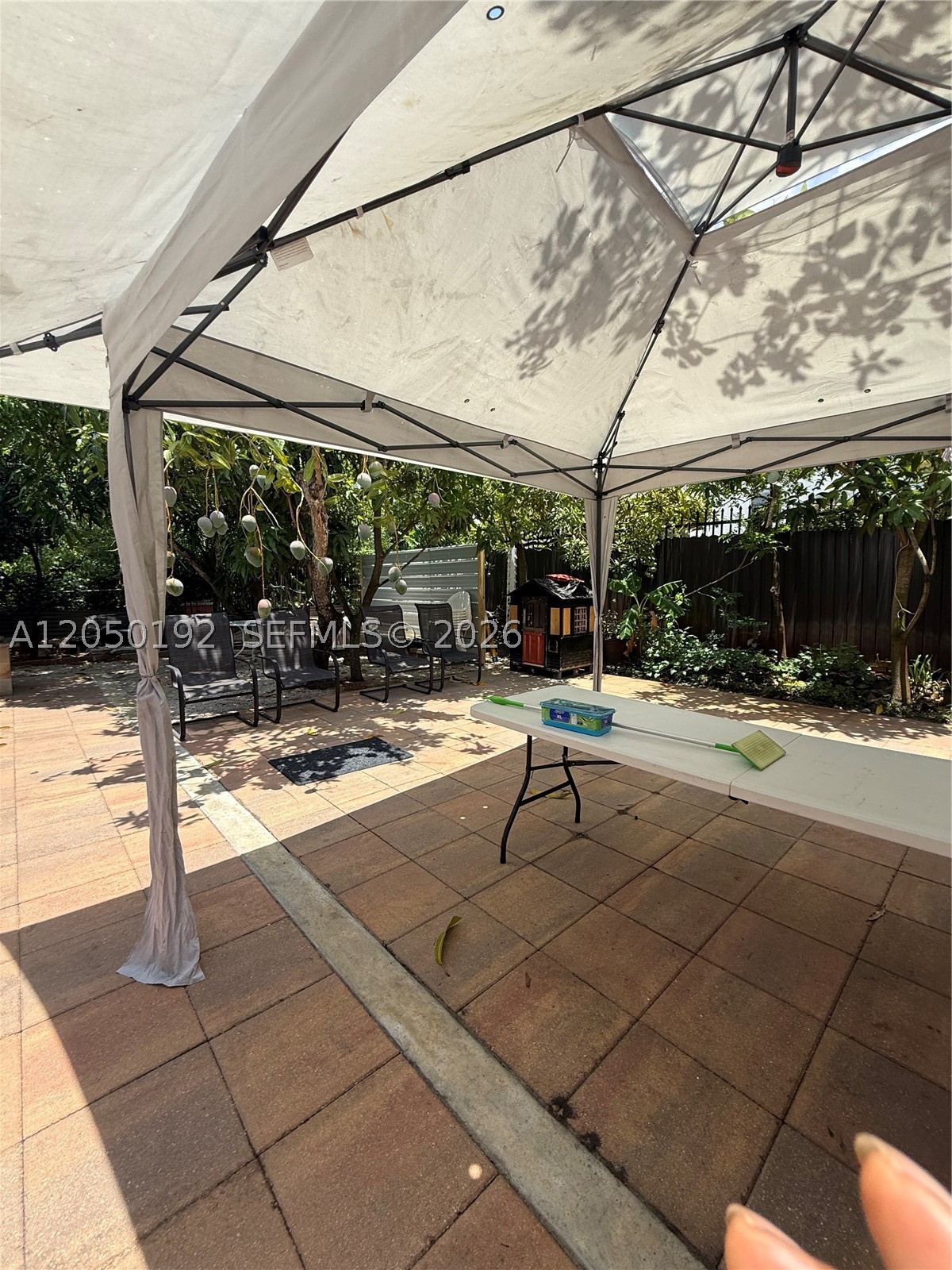 SUNSHINE VILLAS - Residential Lease