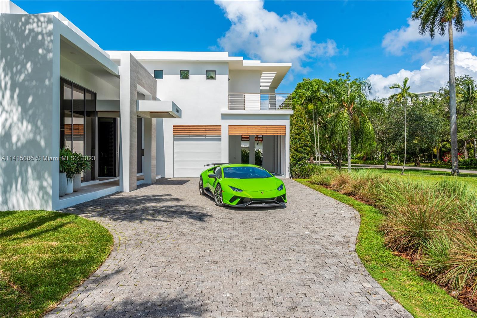 UNIVERSITY ESTATES - Residential